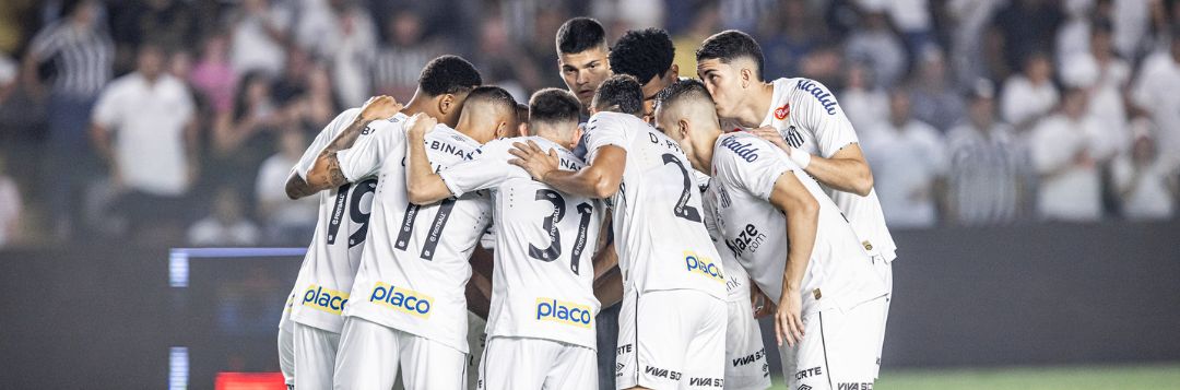 imagem da materia: Carille pede sabedoria ao elenco do Santos