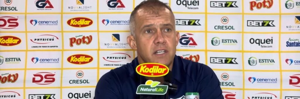 Eduardo Baptista valoriza empate contra o Coritiba