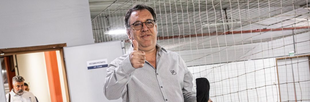 imagem da materia: Santos atrasa salários de agosto para atletas e funcionários