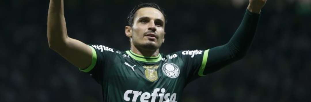 imagem da materia: Raphael Veiga recebe propostas, mas Leila Pereira veta saída