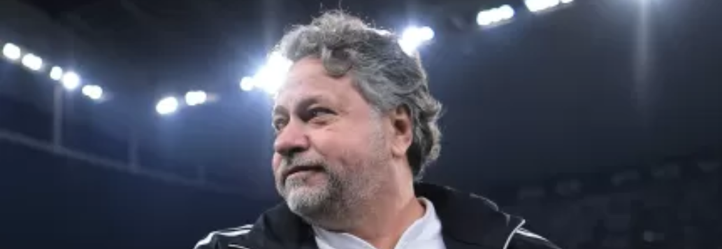 imagem da materia: Presidente Julio Casares volta a criticar arbitragem