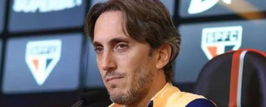 imagem da materia: Após eliminação, Zubeldia valoriza vitória no clássico