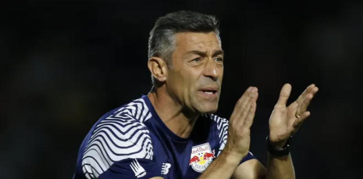 imagem da materia: Pedro Caixinha valoriza esforço da equipe
