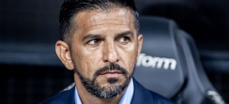 imagem da materia: Após vitória do Corinthians, Emiliano Díaz critica árbitros