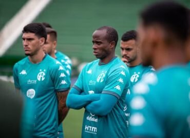 Salustiano comenta importância da vitória no Dérbi