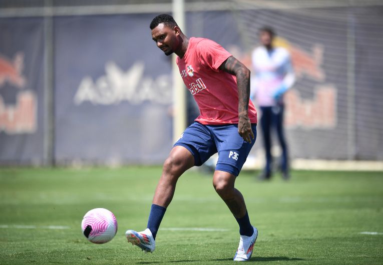 imagem da materia: Bragantino deve ter retornos importantes nas laterais