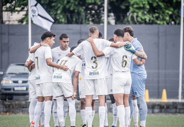 imagem da materia: Santos pode ser campeão Paulista de base em duas categorias