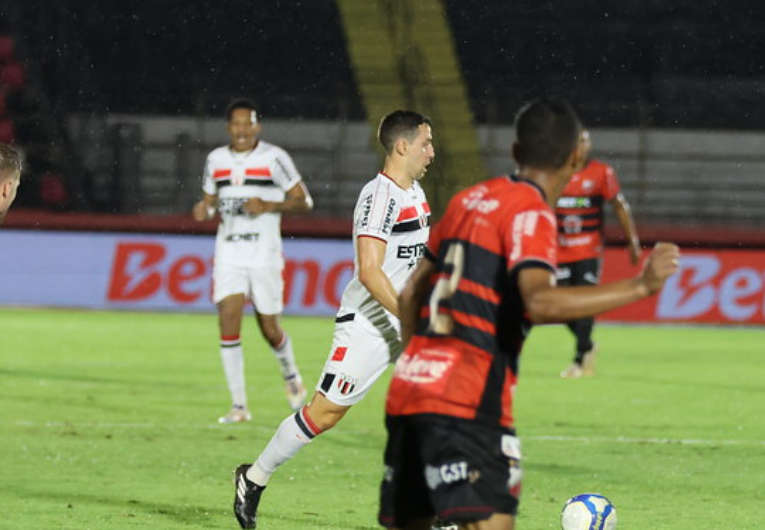 imagem da materia: Fillipe Soutto confia em reação do Botafogo-SP