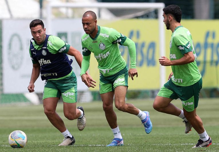 Palmeiras deve ter novidades na equipe titular