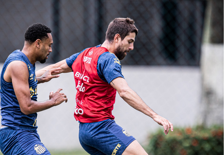 imagem da materia: Luan Peres pode voltar ao Santos contra o Ituano