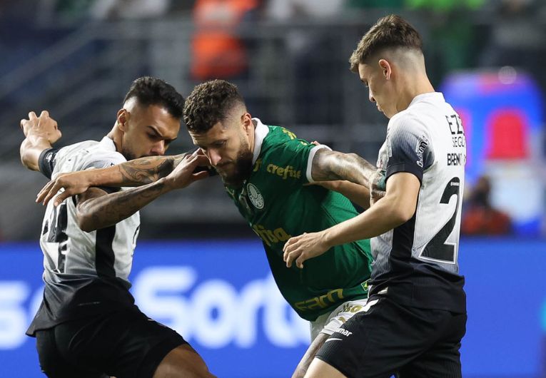 imagem da materia: Dérbi: Clubes de olho nos pendurados às vésperas do clássico