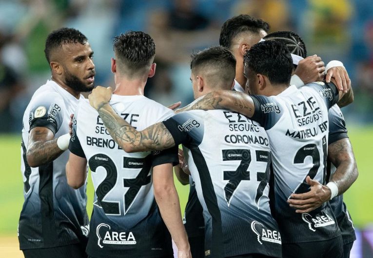 Corinthians respira fora da zona de rebaixamento