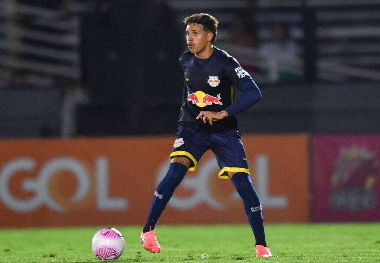 imagem da materia: Bragantino não terá Jadsom contra o Cuiabá