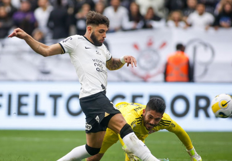 imagem da materia: Yuri Alberto iguala Tevez na lista de artilheiros do Timão