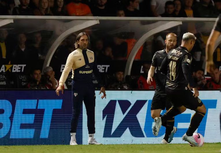 imagem da materia: Zubeldía elogia partida do São Paulo