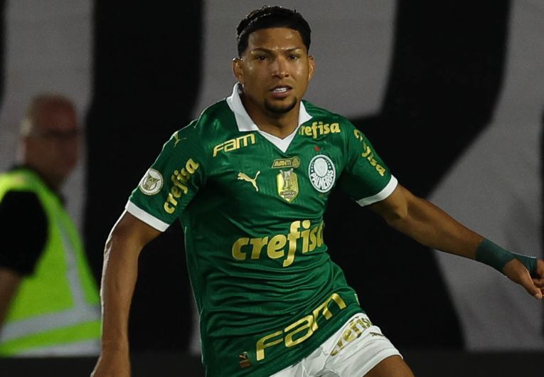 imagem da materia: Palmeiras interrompe sequência de 11 jogos marcando gols