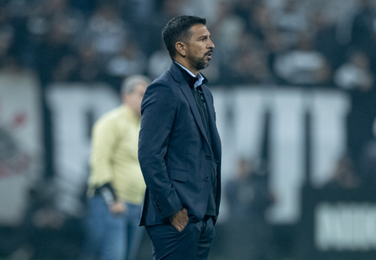 imagem da materia: Emiliano não sente que pressão irá aumentar após eliminação