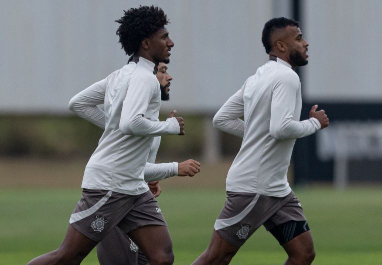 imagem da materia: Com retorno de lesionados, Corinthians se reapresenta