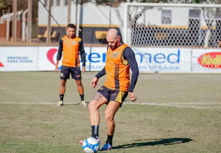 imagem da materia: Marlon marca pela primeira vez na temporada