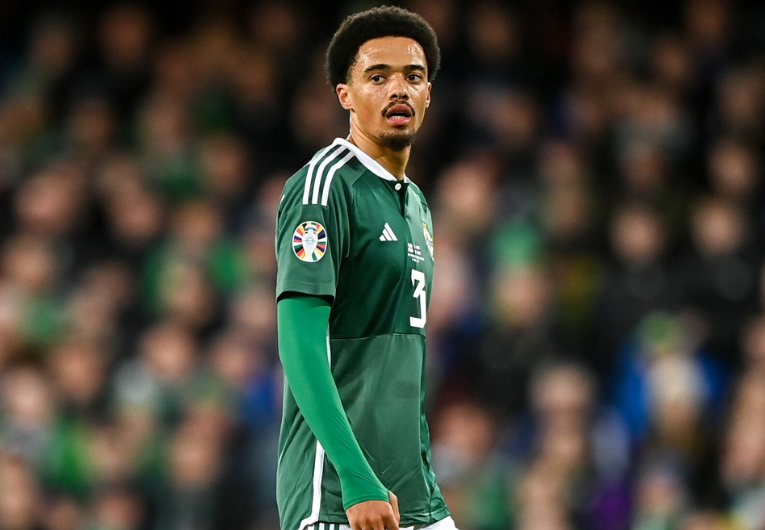 imagem da materia: Outro do SPFC! Jamal Lewis é convocado pela Irlanda do Norte