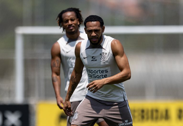 imagem da materia: Com José Martínez de volta, Timão faz treino tático