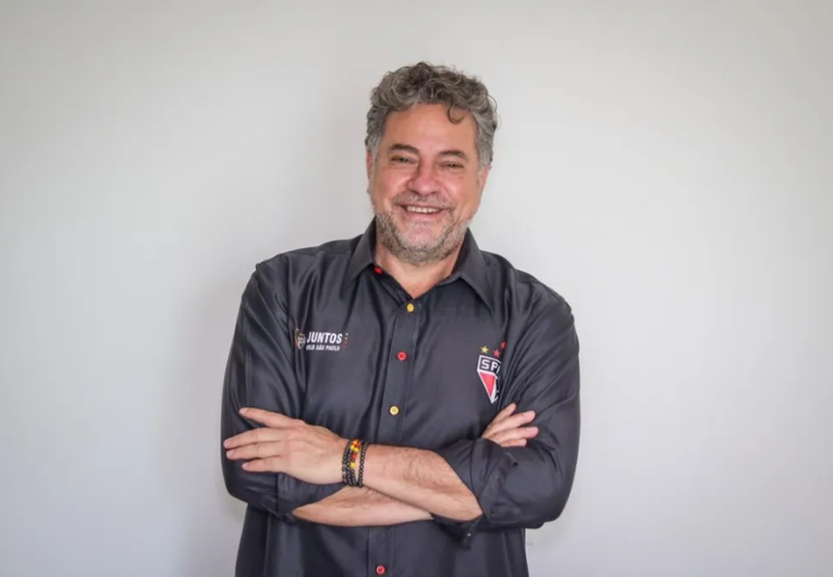 imagem da materia: Em entrevista, Casares fala sobre reforços para 2025