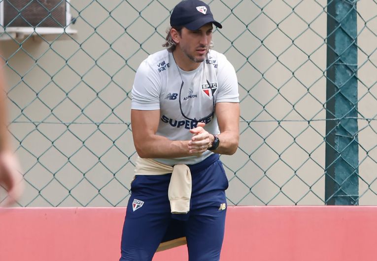 imagem da materia: Focado no G4, São Paulo busca estabilidade no Brasileirão