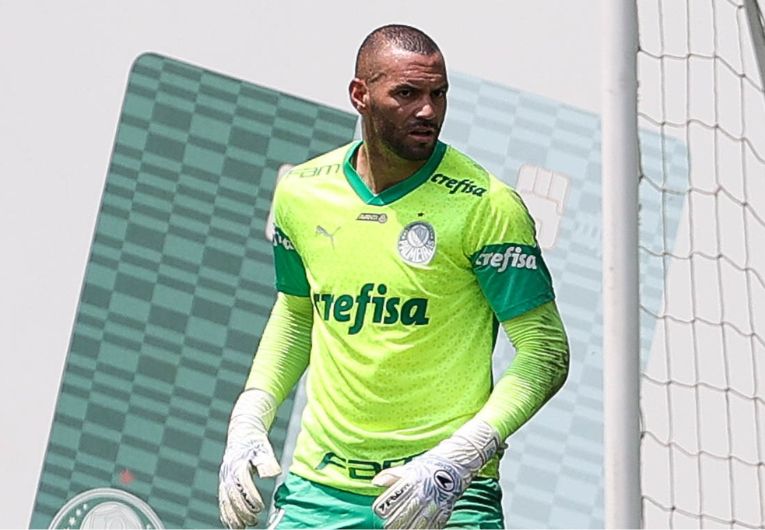 imagem da materia: Weverton comemora seu retorno à Seleção