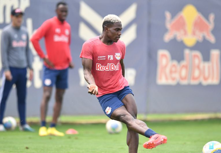 imagem da materia: Com novidades, Bragantino segue sua preparação