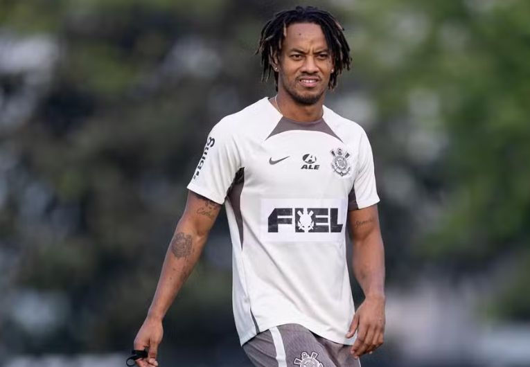 imagem da materia: Carrillo projeta jogo entre Corinthians e Internacional