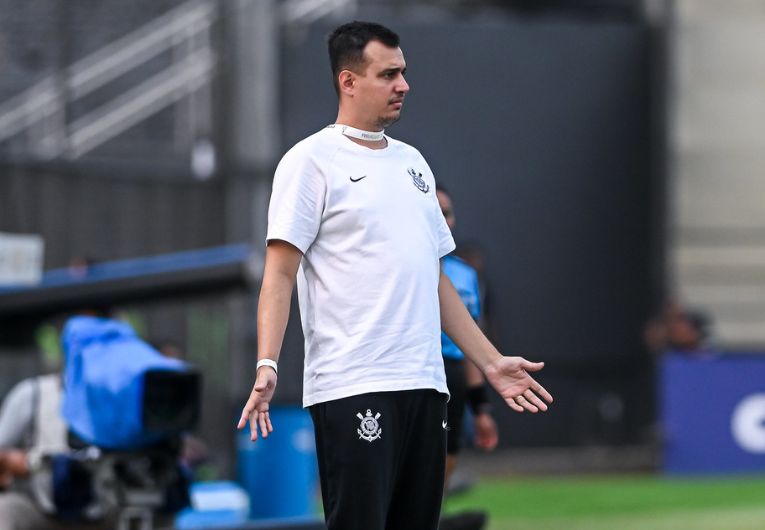 imagem da materia: Técnico do Corinthians Feminino projeta jogo contra Libertad