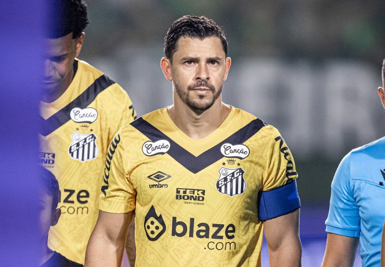 imagem da materia: Giuliano afirma que Santos 'não merecia vencer' o Goiás