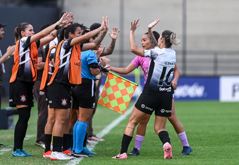 imagem da materia: Onde assistir? Corinthians decide vaga na Libertadores FEM