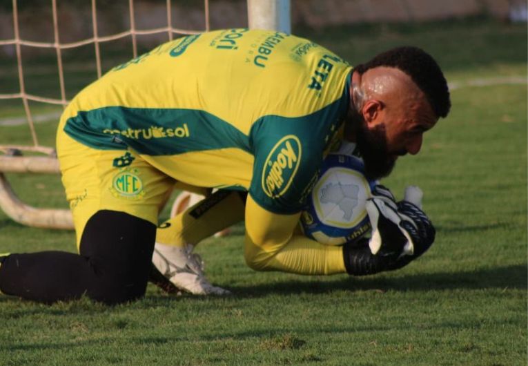 imagem da materia: Melhor defesa, Mirassol terá grande desafio contra Santos