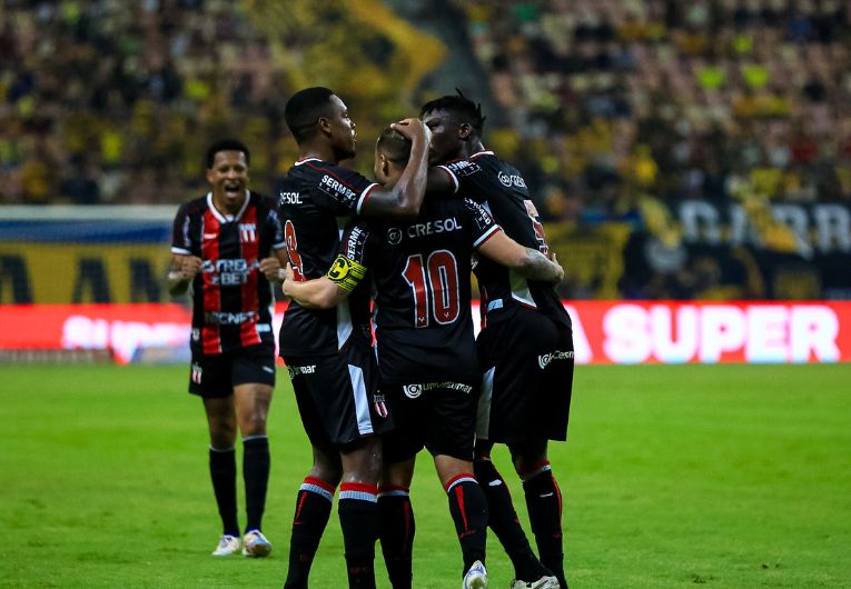 imagem da materia: Botafogo-SP deixa Z4 da Série B com vitória fora de casa