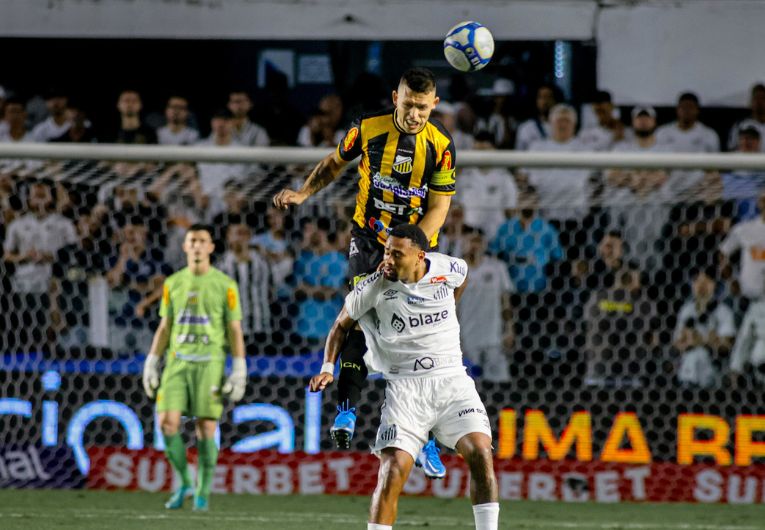 imagem da materia: Santos seca Novorizontino em busca da liderança da Série B