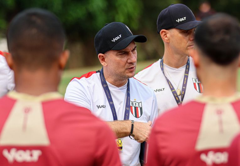 imagem da materia: Botafogo-SP enfrentará dupla campineira em sequência