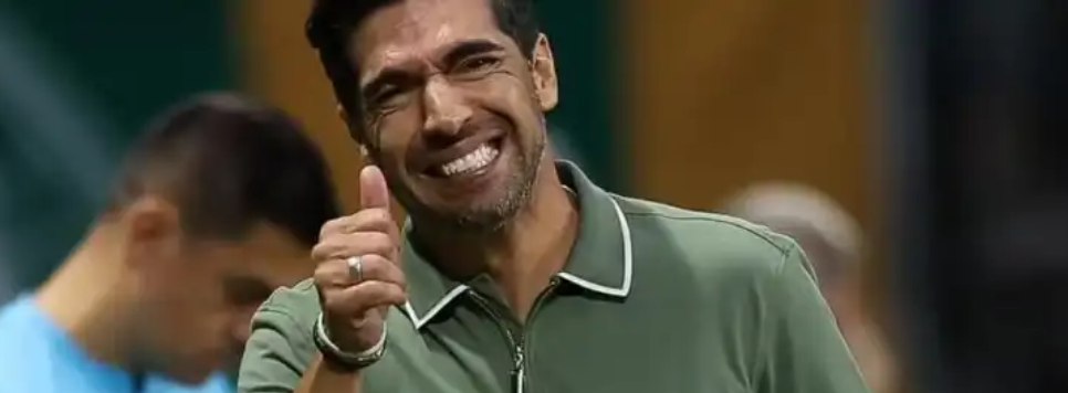 imagem da materia: Abel Ferreira 'dá sinal verde' e pode permanecer até 2027