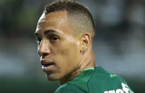 imagem da materia: Palmeiras vende Breno Lopes por definitivo ao Fortaleza