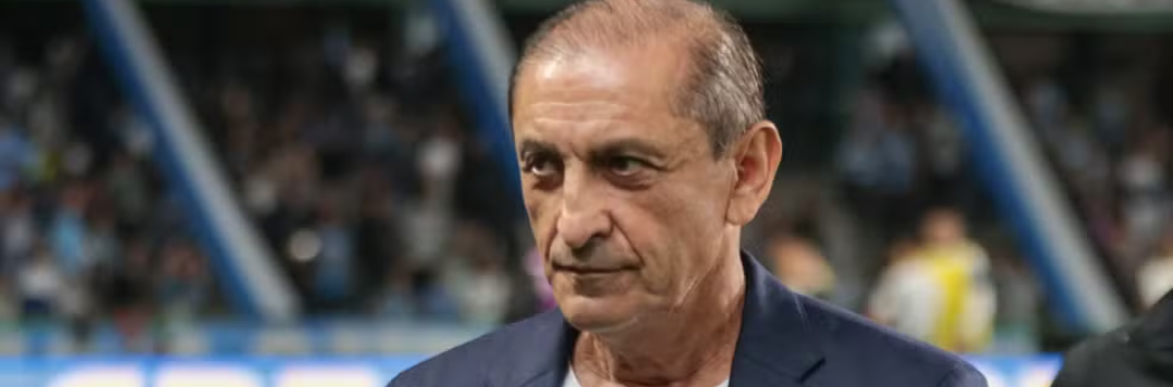 imagem da materia: Ramón Díaz completa três meses no Corinthians