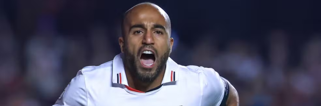 imagem da materia: Lucas Moura celebra vitória sobre o Vasco