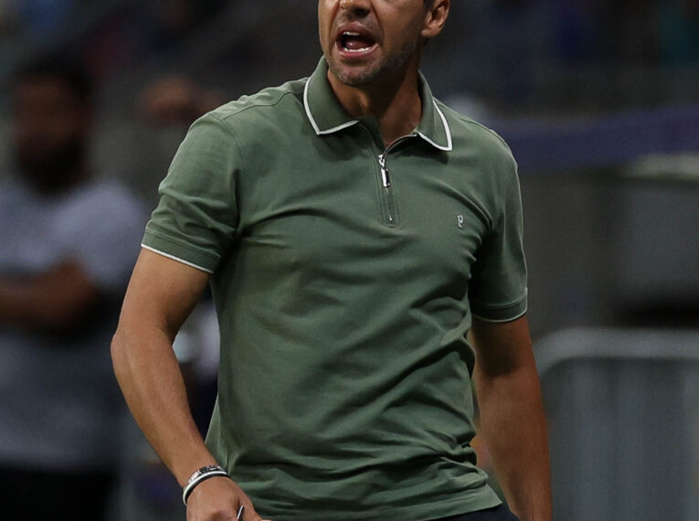 Abel Ferreira, técnico português do Palmeiras, durante partida no Allianz Parque.