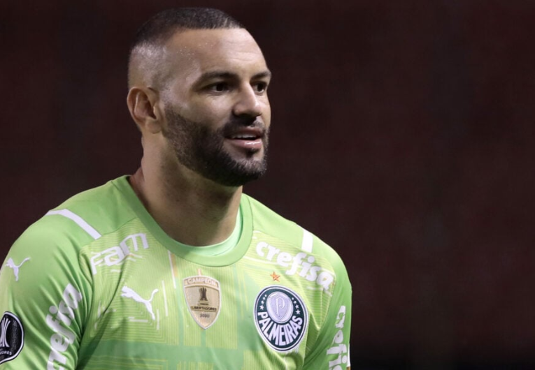 imagem da materia: Weverton fala sobre importância do jogo contra o Corinthians