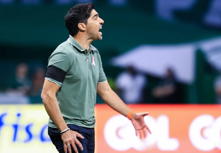 imagem da materia: Para renovação, Abel Ferreira pede aumento salarial