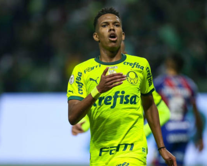 imagem da materia: Estêvão busca seu primeiro gol em clássicos