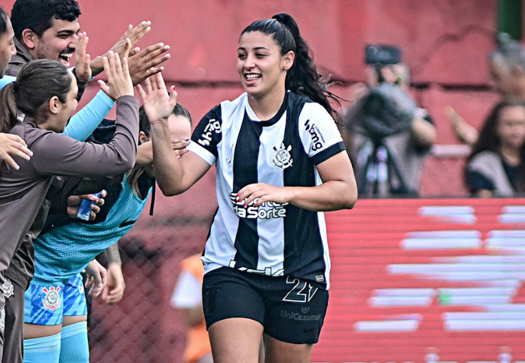 imagem da materia: Corinthians sai com vantagem na semi do Paulistão Feminino