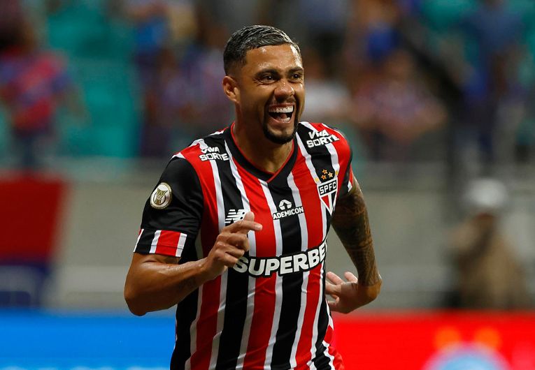 imagem da materia: Wellington Rato volta a marcar após 1 ano e 3 meses