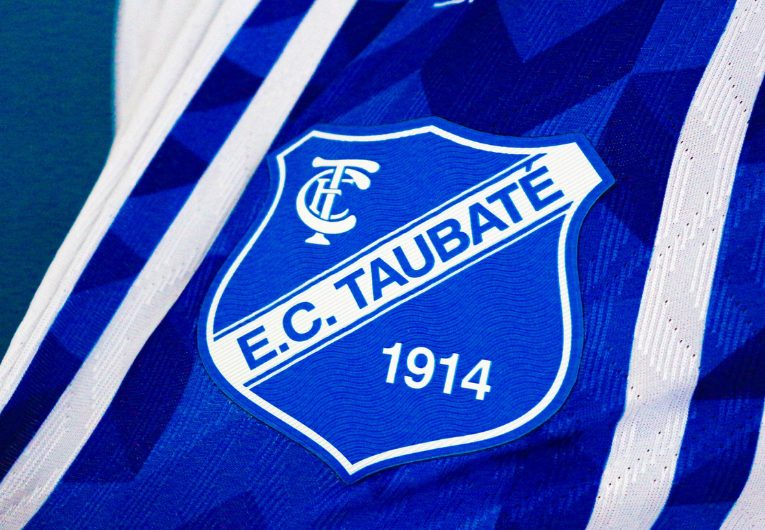 imagem da materia: Taubaté agenda apresentação de novo uniforme e treinador