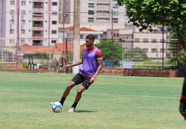 imagem da materia: Botafogo-SP se reapresenta visando duelo contra o Ceará