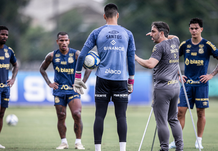 imagem da materia: Elenco do Santos se reapresentará somente em janeiro